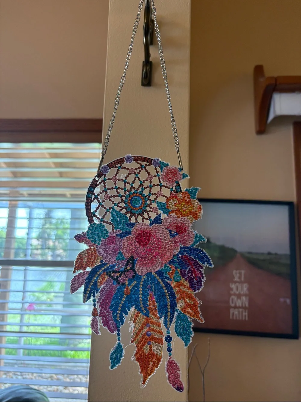 Beautiful NWT Handmade Floral Dreamcatcher Glass Hanging Art. 9” x 5.5” - Picture 4 of 4